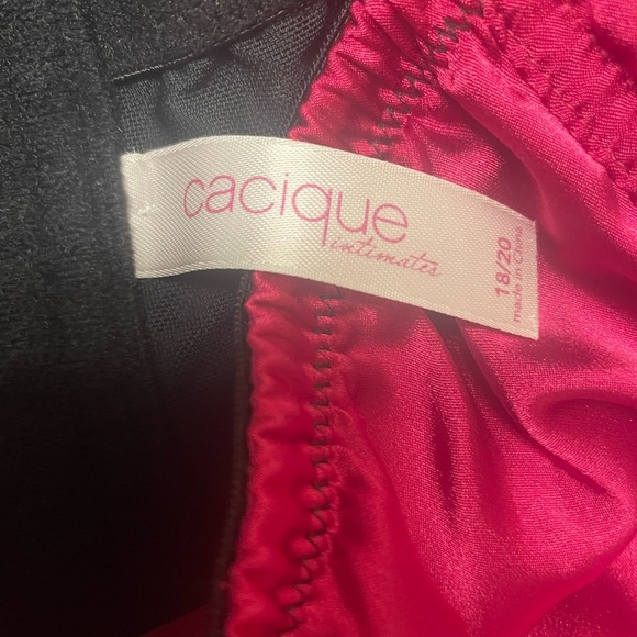 Cacique Black and Pink Garter Skirt - Picture 4 of 4